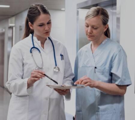 Интелигентните асансьори поддържат болниците в движение 24/7